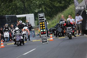 DSSC SCOOTER CUSTOM SHOW　德國直線加速賽酷車大集合