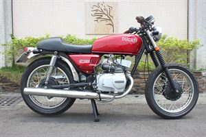 SUZUKI 雄獅 125