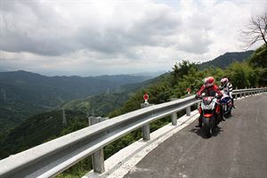 重車旅人　台21線的源頭──天冷山道