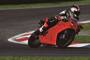 S版升級再進化 　Ducati 1198 SP 2011
