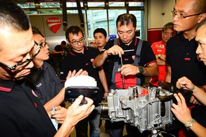 DUCATI技師來台傳心法   技師齊聚共學最新科技