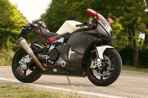 BIMOTA DB11 VLX   L型雙缸的另類進化