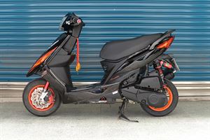 KYMCO VJR 110　輕巧戰鬥橘紅魂