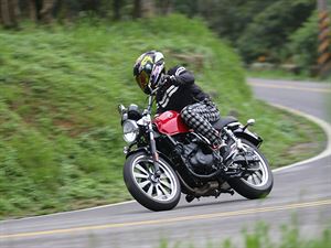 國內試乘SANYANG SB250
