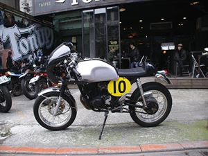 改裝秀－1960崛起的騎士風YAMAHA SR150