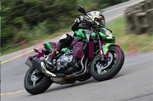 野性放浪！！KAWASAKI Z900