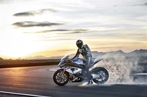 BMW HP4 RACE 引擎壽命只有5000公里