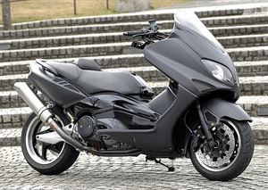 YAMAHA TMAX