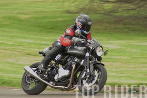 Norton Doninator 國外試乘