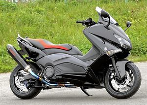 YAMAHA TMAX