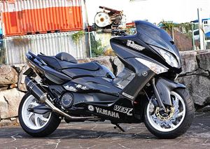 YAMAHA TMAX
