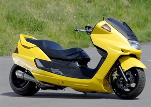 YAMAHA MAJESTY