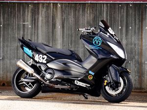 YAMAHA TMAX