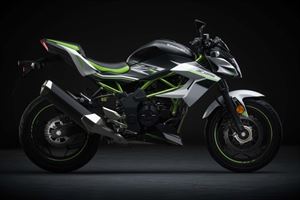 KAWASAKI Z125登場