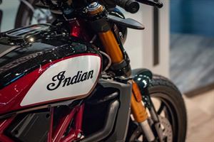 INDIAN FTR1200登場