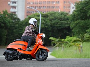 LAMBRETTA V125 Special