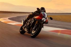 Triumph Speed Triple 1200 RR